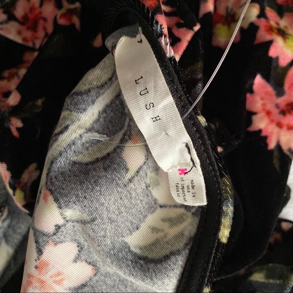 Lush Floral Print Velvet Choker Dress - Picture 3 of 11